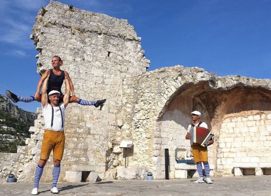 deambulation artistes Eze - Eklabul Evenements