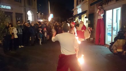 Christmas Parades on Nice's Harbour