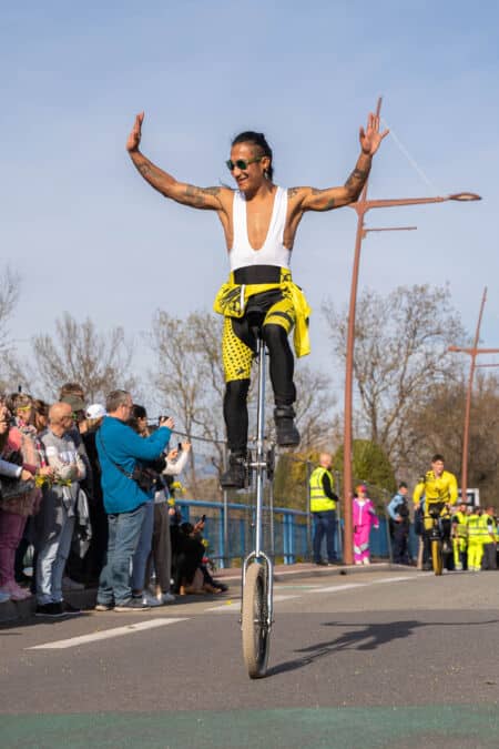 Mettre en valeur le patrimoine local avec des performances artistiques sur mesure