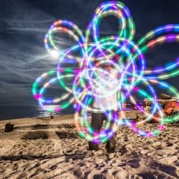 La jonglerie lumineuse : éclairer votre marque lors de l'événement corporate