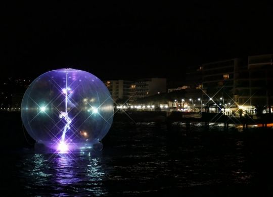 L'atmO²sphere en mer à Juan les Pins atmO²sphere en mer Juan 10 - Eklabul Evenements