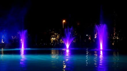 FLOATING LIGHT FOUNTAINS