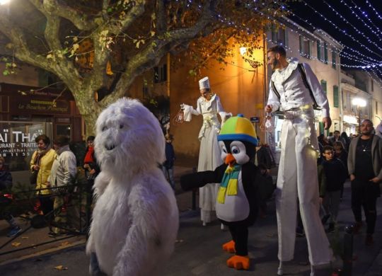 Déambulation Noel St-Raphael décembre 2019 03 - Eklabul evenements