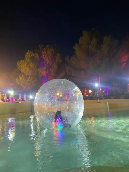 Pourquoi vous devriez engager des bulles aquatiques pour votre prochaine soirée