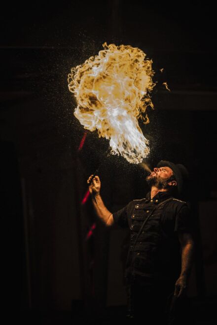 Cracheurs de Feu Fontvieille