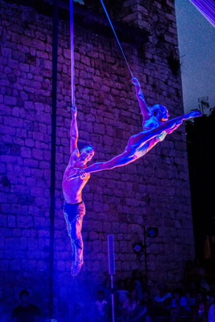 AERIAL STRAPS