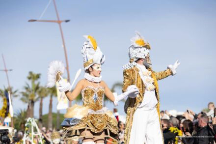 STILT WALKERS